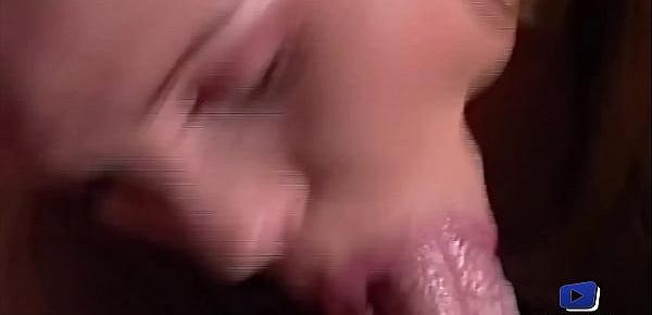  Silvia Saint, belle salope blonde, adore avoir une grosse bite en elle